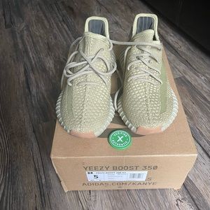 Yeezy 350 Sulfur